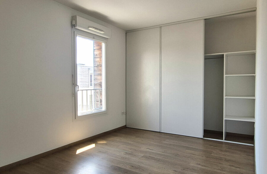 APPARTEMENT TYPE 3 RECENT A PROXIMITE DU TRAMWAY