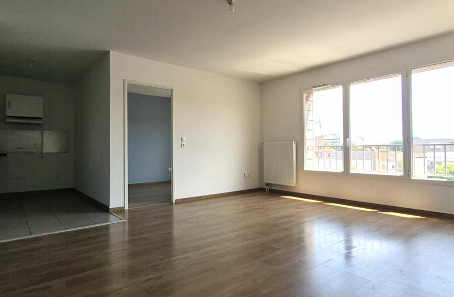 APPARTEMENT TYPE 3 RECENT A PROXIMITE DU TRAMWAY