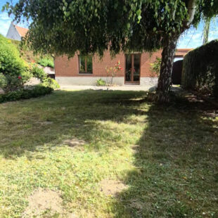 Grande maison familiale avec jardin, panneaux solaires