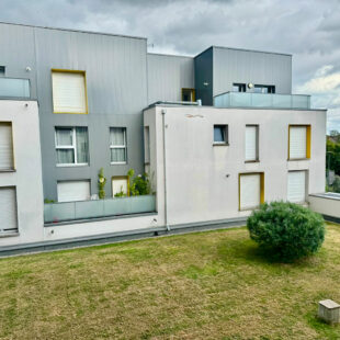Studio 28m² + parking dans résidence récente