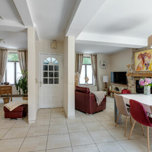 Maison flamande semi-indiv rénovée -110 m²  – 3 chambres – Jardin- Garage –