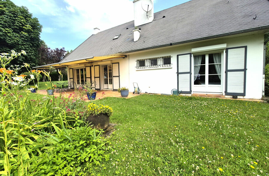 Maison Cambrai 10 pièce(s) 150 m2