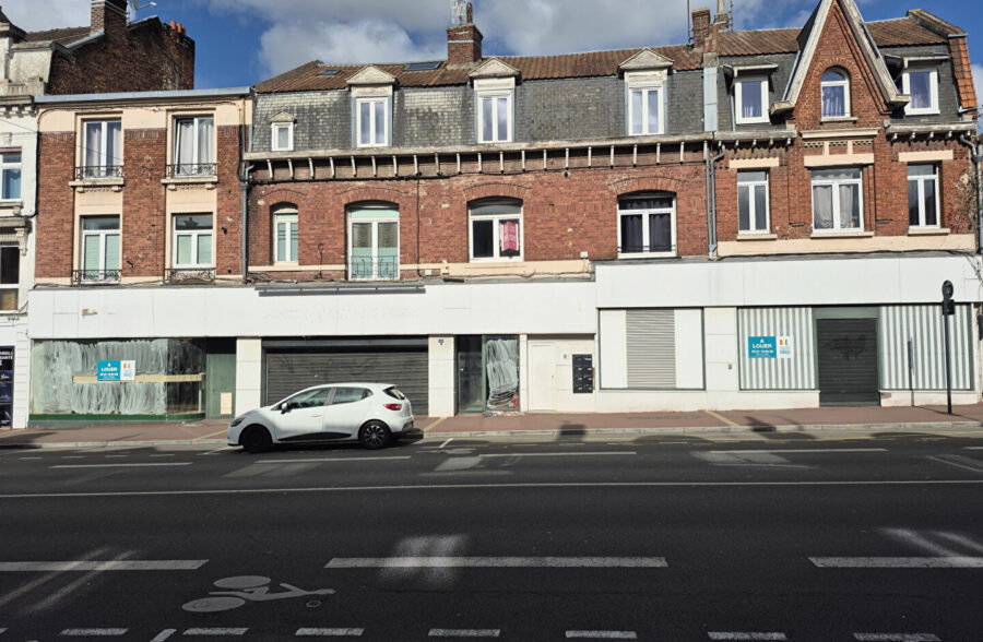Lens centre local de +/-600m²