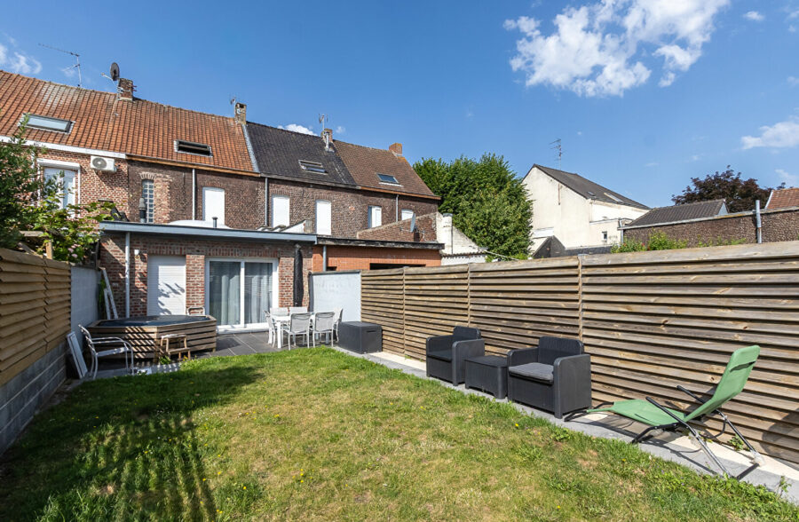 COUP DE COEUR IMMÉDIAT – MAISON FAMILIALE EN PLEIN COEUR DE WATTRELOS &nbsp;Sous offre&nbsp;