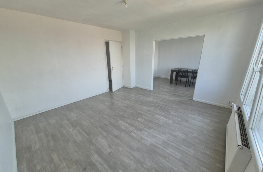 A VENDRE en Exclusivité!! Appartement T3 65m² !! 74 000 € HAI !!!
