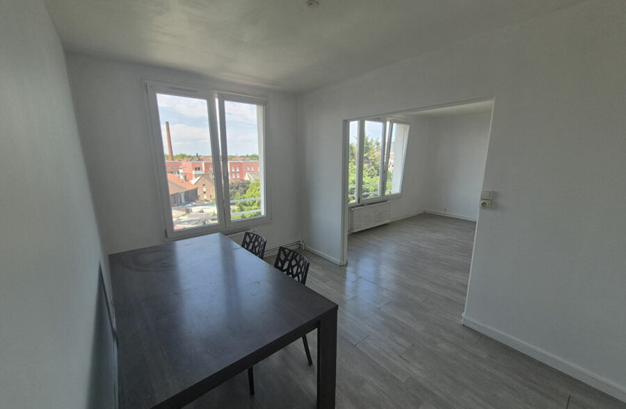 A VENDRE en Exclusivité!! Appartement T3 65m² !! 74 000 € HAI !!!