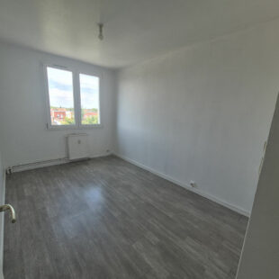 A VENDRE en Exclusivité!! Appartement T3 65m² !! 74 000 € HAI !!!