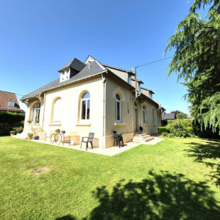 Maison Cambrai 10 pièce(s) 235 m2