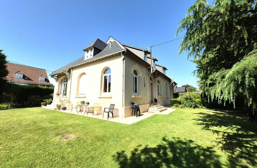 Maison Cambrai 10 pièce(s) 235 m2