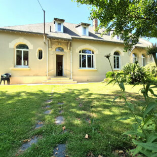 Maison Cambrai 10 pièce(s) 235 m2