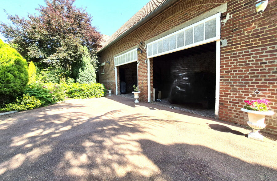 Maison Cambrai 10 pièce(s) 235 m2