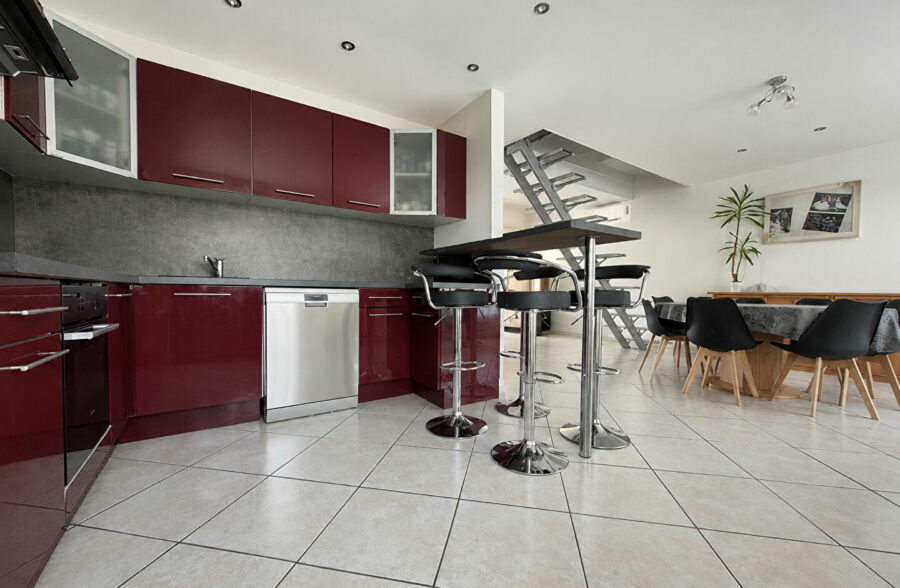 Maison individuelle semi plain pied