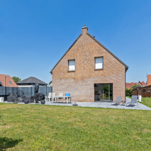 Maison La Chapelle D Armentieres 7 pièce(s) 146 m2