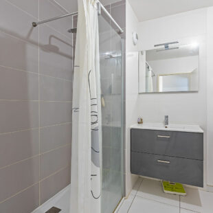 Duplex avec balcon et parking – La Madeleine