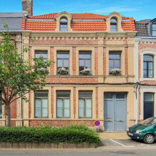 Maison d’exception de 216 m² Secteur Jardin Public