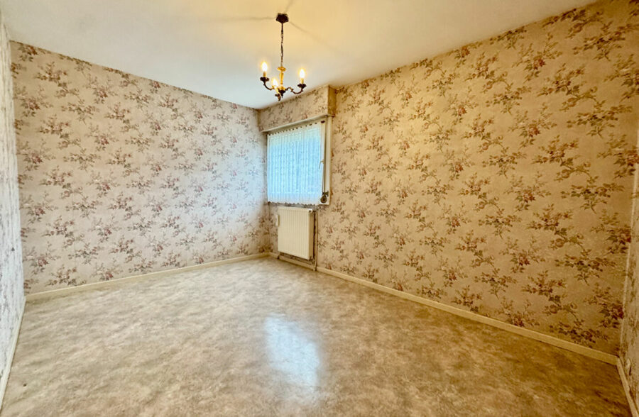 Plain pied 3chs + terrasse + garage à rénover <small>&nbsp;Sous compromis&nbsp;</small>