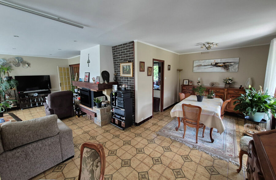 Maison plain-pied individuel sur 742 m² à Gondecourt 4 pièce(s) 108 m2 2 garages