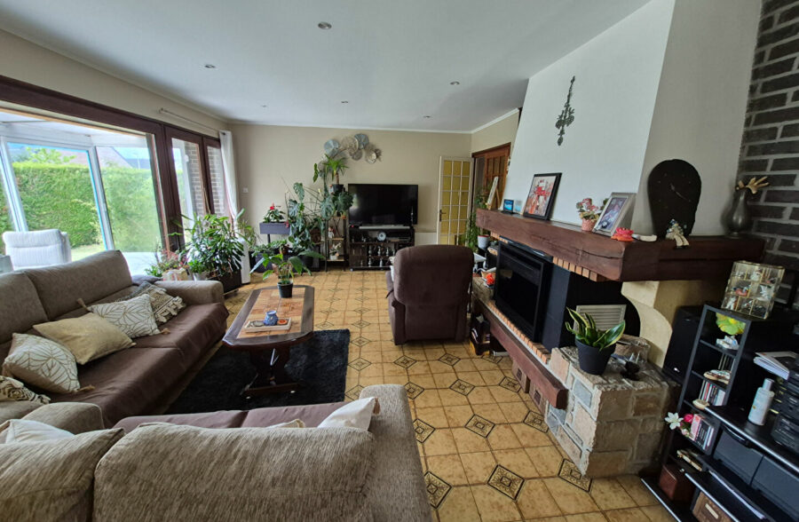 Maison plain-pied individuel sur 742 m² à Gondecourt 4 pièce(s) 108 m2 2 garages