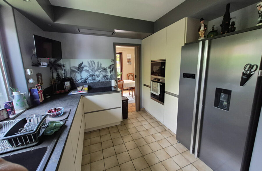 Maison plain-pied individuel sur 742 m² à Gondecourt 4 pièce(s) 108 m2 2 garages