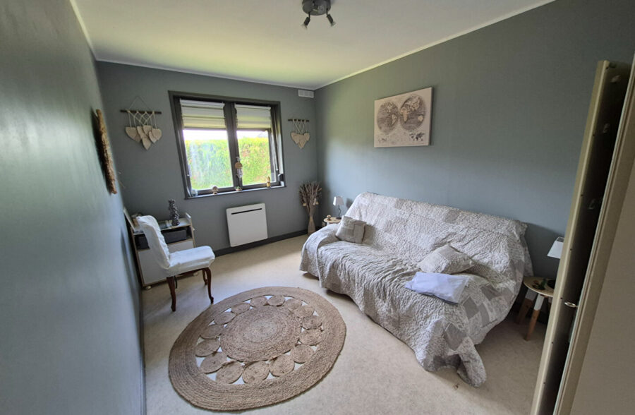 Maison plain-pied individuel sur 742 m² à Gondecourt 4 pièce(s) 108 m2 2 garages