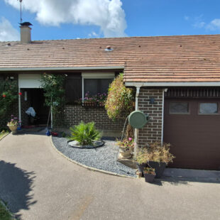 Maison plain-pied individuel sur 742 m² à Gondecourt 4 pièce(s) 108 m2 2 garages