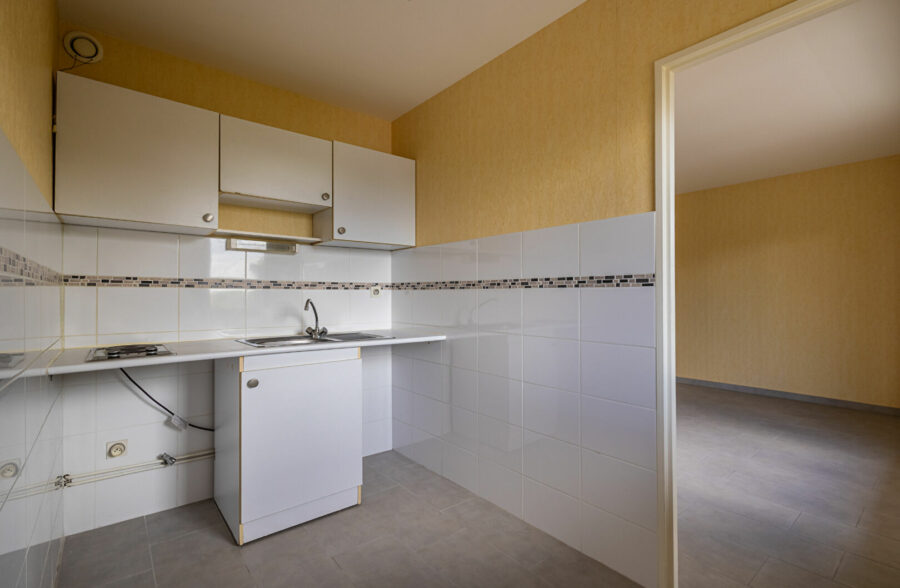 EXCLUSIVITE CITYA NORD DE FRANCE : APPARTEMENT TYPE STUDIO – CAVE – PARKING – WATTIGNIES