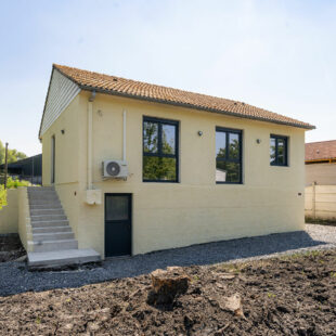 Maison Sin Le Noble