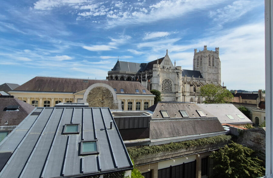 En exclusivité  Bel appartement hausmannien  au coeur  de  ST OMER