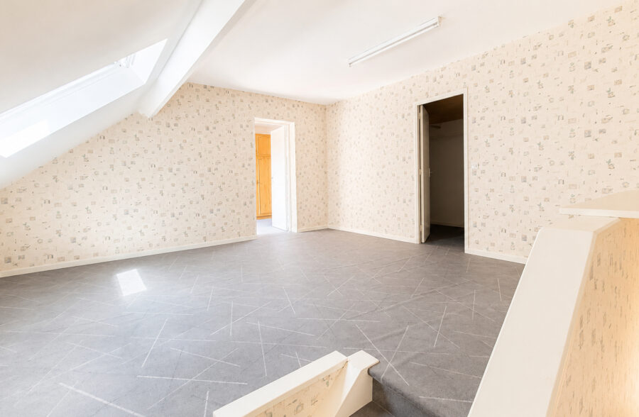 Maison 7 pièces 210 m2 5 chambres