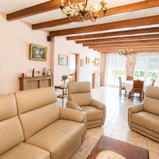 Maison 7 pièces 210 m2 5 chambres