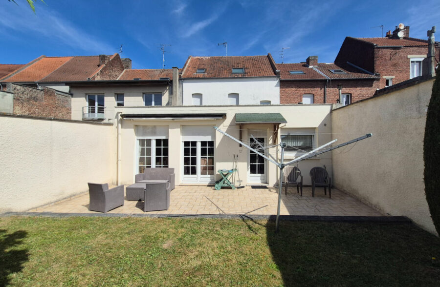 Maison 7 pièces 210 m2 5 chambres