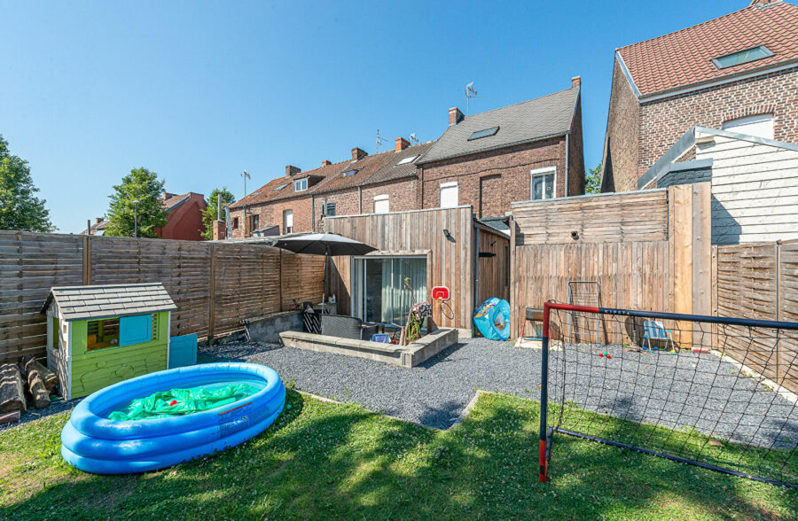 Maison rénovée de 148 m² à Crespin – Proche de toutes commodités