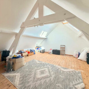 Maison de caractère semi plain-pied de 180 m² avec jardin de près de 800 m²