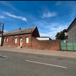 Ensemble immobilier avec fort potentiel en plein coeur de village