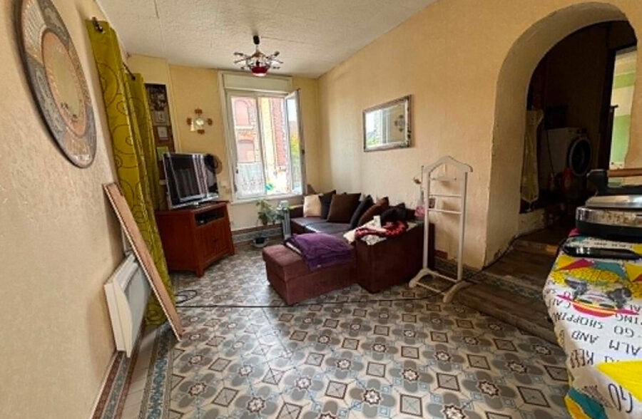 Ensemble immobilier avec fort potentiel en plein coeur de village