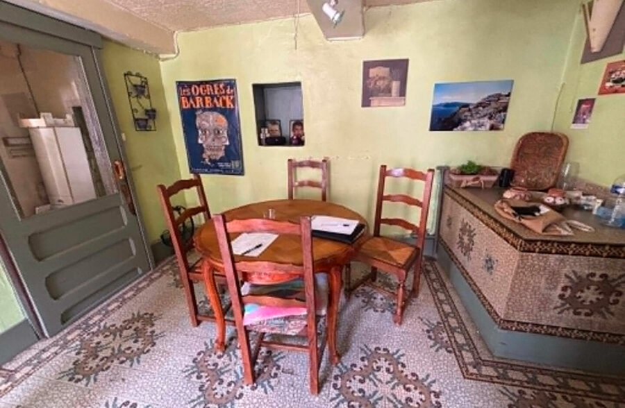 Ensemble immobilier avec fort potentiel en plein coeur de village