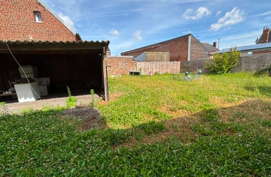 Ensemble immobilier avec fort potentiel en plein coeur de village