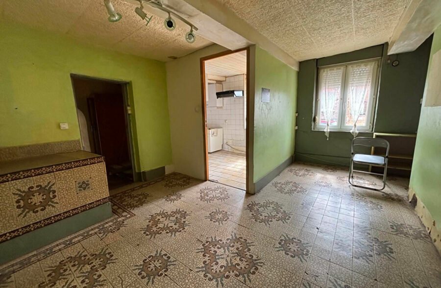 Ensemble immobilier avec fort potentiel en plein coeur de village
