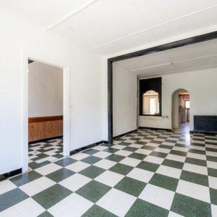 Maison Sin Le Noble