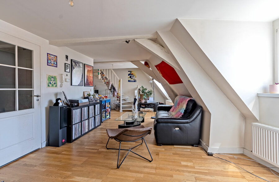VIEUX LILLE – DUPLEX  4 pieces 82m²  (68,5 m² CARREZ)  + cave – Vendu loué