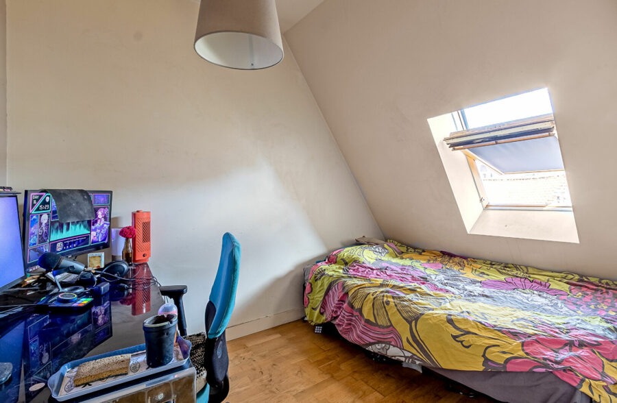 VIEUX LILLE – DUPLEX  4 pieces 82m²  (68,5 m² CARREZ)  + cave – Vendu loué