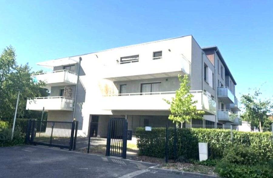 Beau T3 récent avec balcon et parking