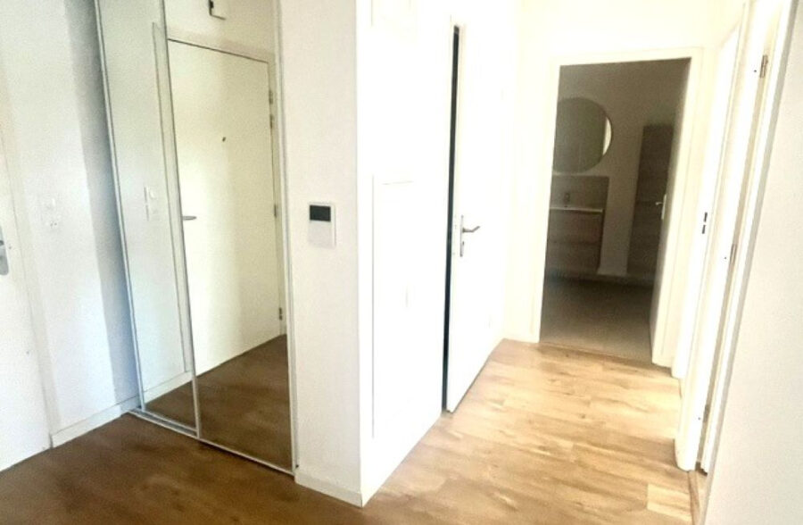 Beau T3 récent avec balcon et parking