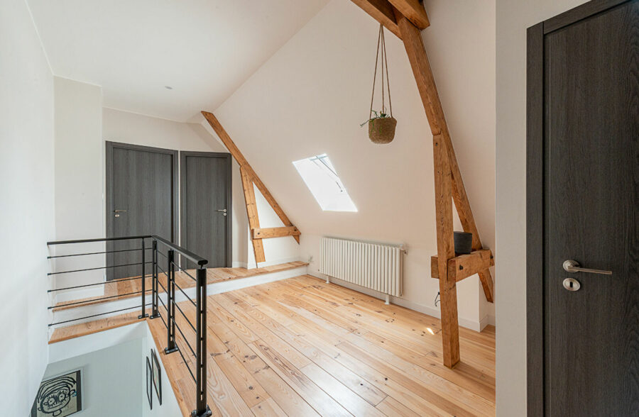 Chaumière  de semi plein-pied sur 1844 m²