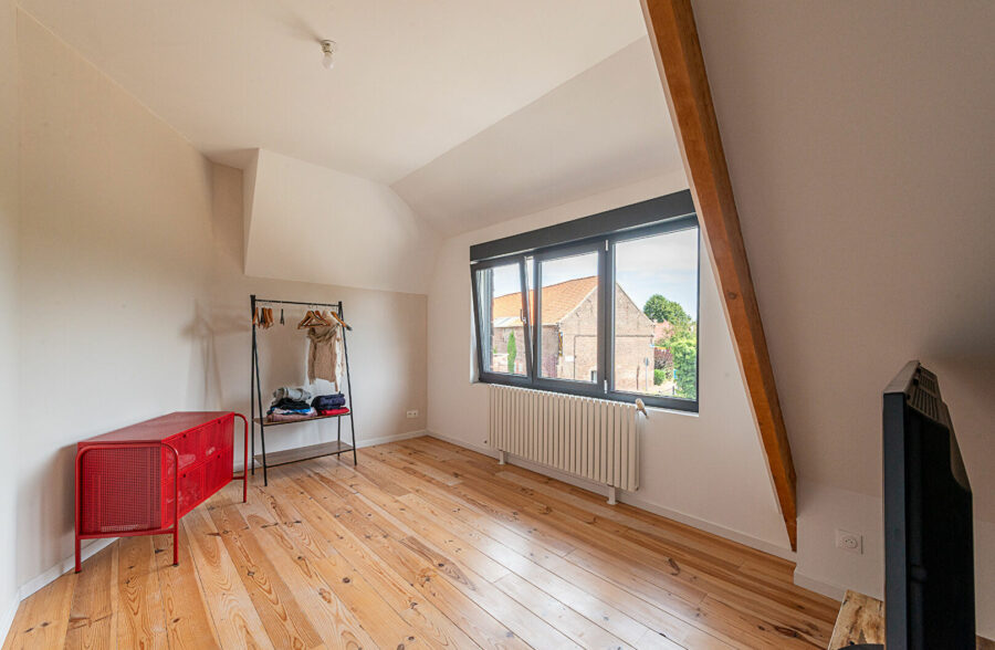 Chaumière  de semi plein-pied sur 1844 m²