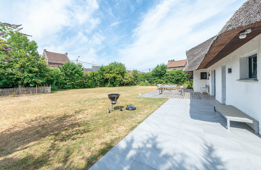 Chaumière  de semi plein-pied sur 1844 m²