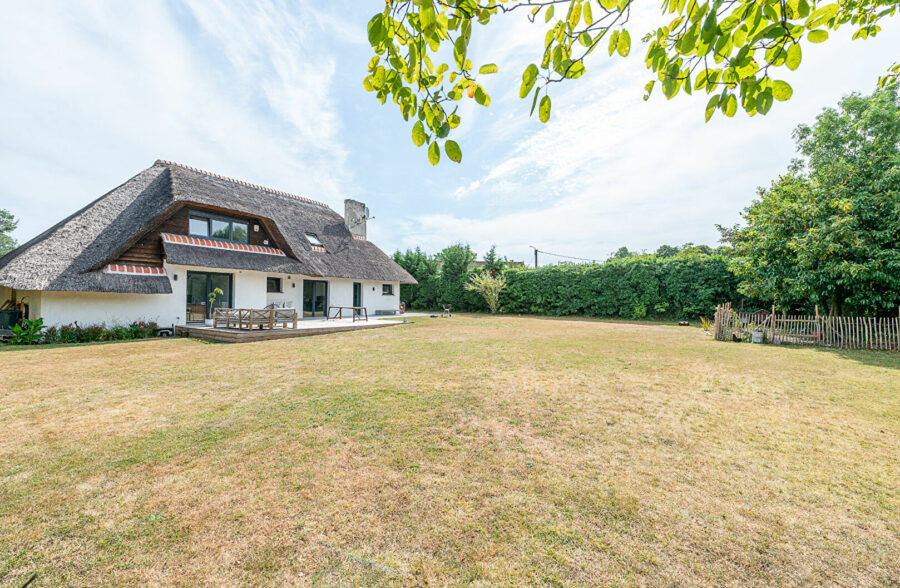 Chaumière  de semi plein-pied sur 1844 m²
