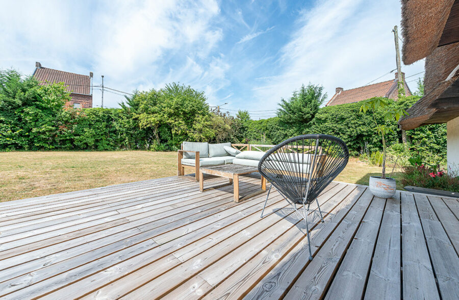 Chaumière  de semi plein-pied sur 1844 m²