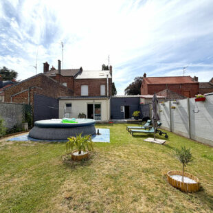 Maison de ville – 4 chambres – jardin et garage