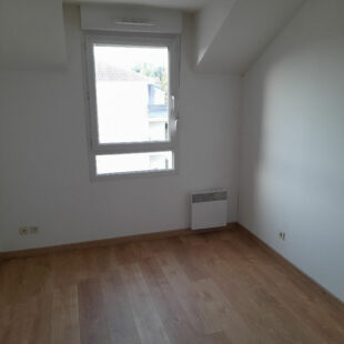 Appartement Lens 3 pièce(s) 61.50 m2 avec balcon + place de parking.